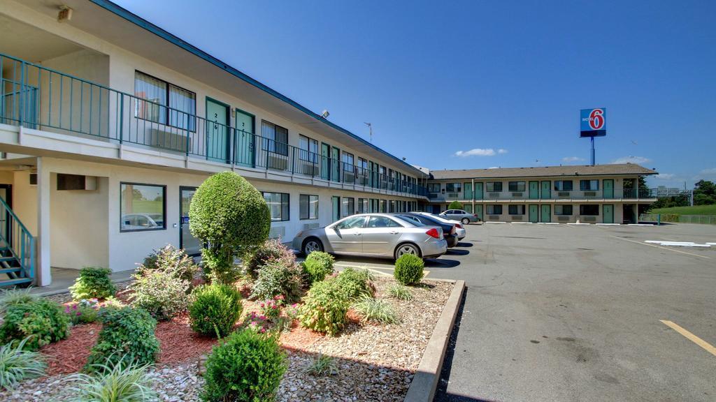 Rodeway Inn Fort Smith I-40 Екстериор снимка