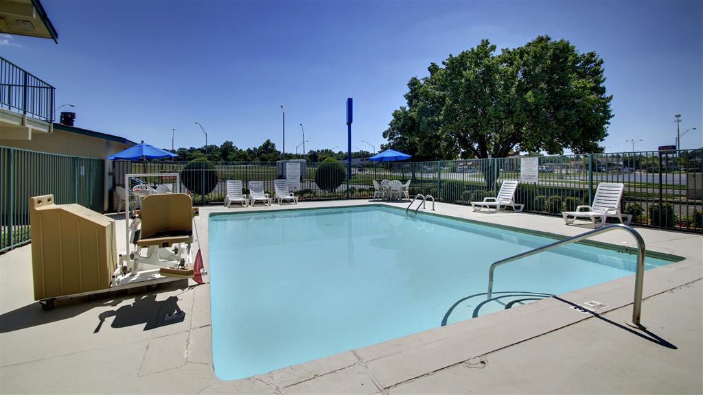 Rodeway Inn Fort Smith I-40 Съоръжения снимка
