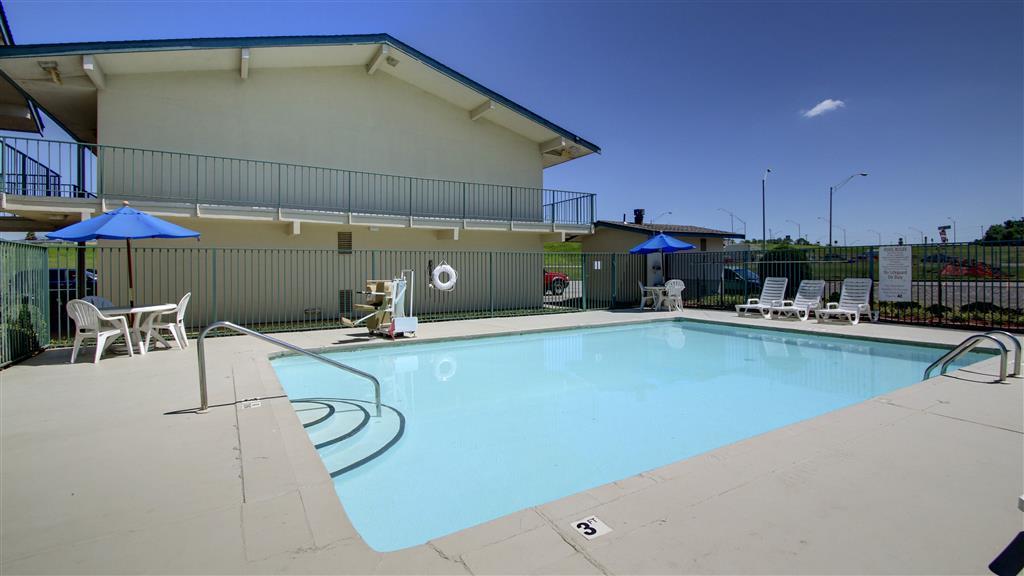 Rodeway Inn Fort Smith I-40 Съоръжения снимка
