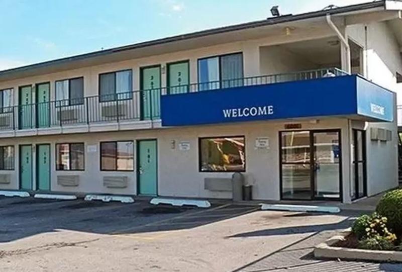 Rodeway Inn Fort Smith I-40 Екстериор снимка