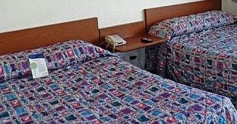 Rodeway Inn Fort Smith I-40 Екстериор снимка